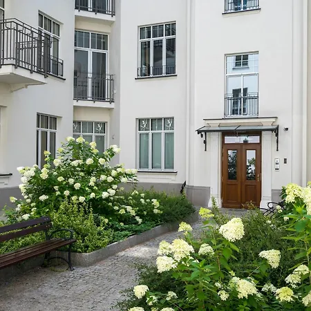 Wilcza Centre Deluxe By Bookinghost *