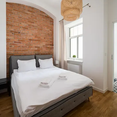 Wilcza Centre Deluxe By Bookinghost *